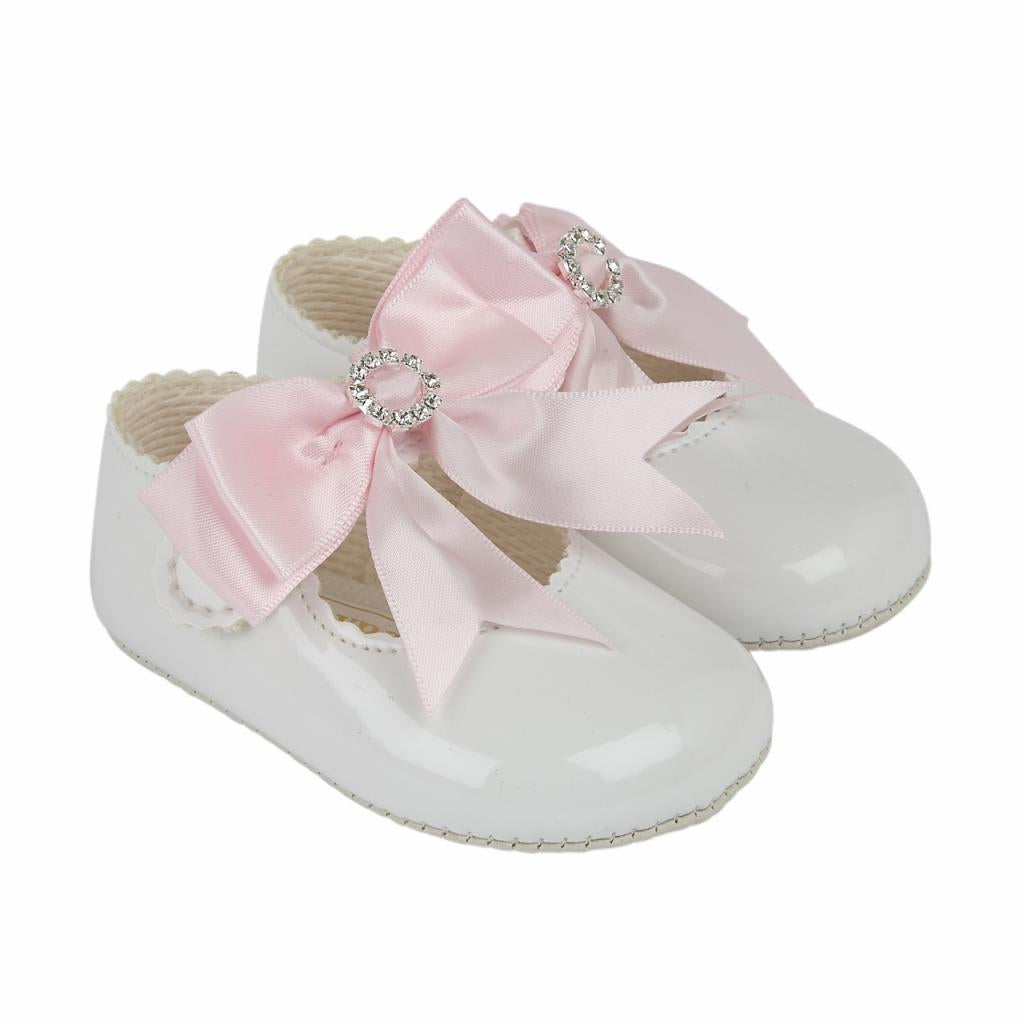 White Patent Soft Bottom Diamante Pram Shoe With Pink Ribbon Bow